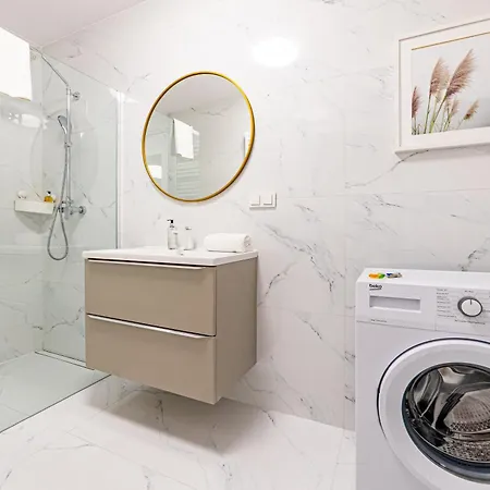 Rentplanet - Gwiazdzista Appartement *